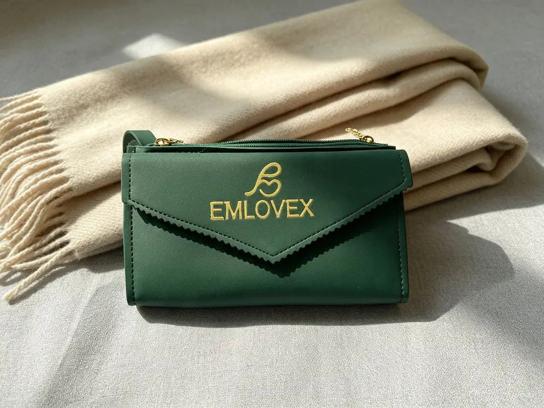 Women's PU Leather Plain Wristlet